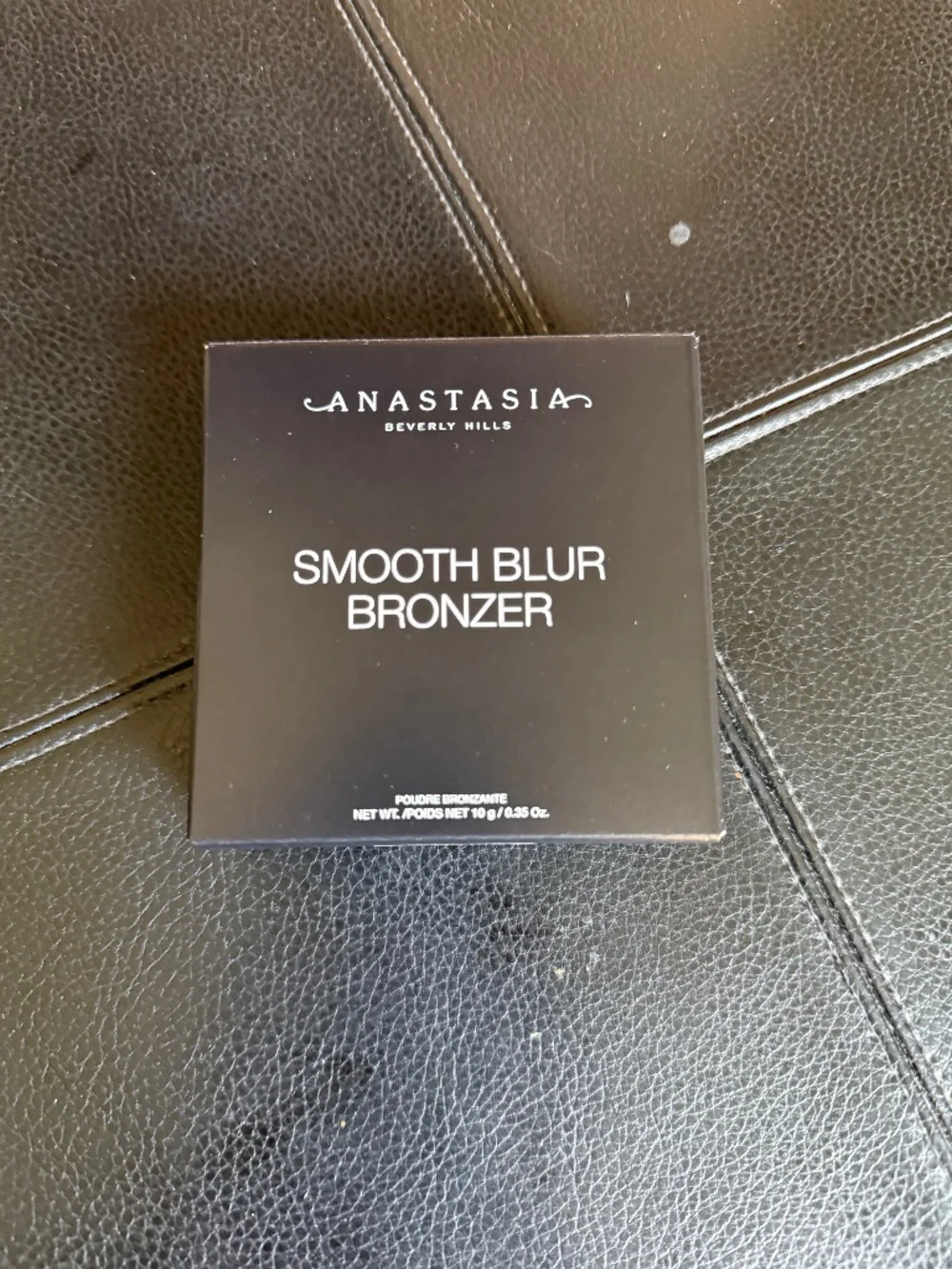 NIB Anastasia Beverly Hills smooth blur bronzer, color bronze Bay